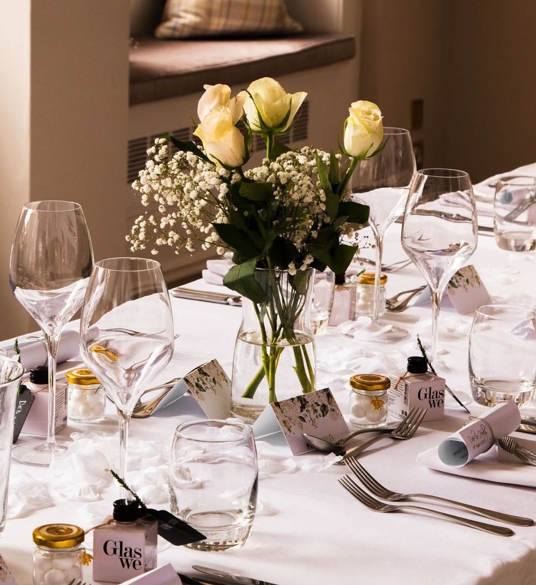 Wedding Ceremonies and Dining at The Western Club in Glasgow